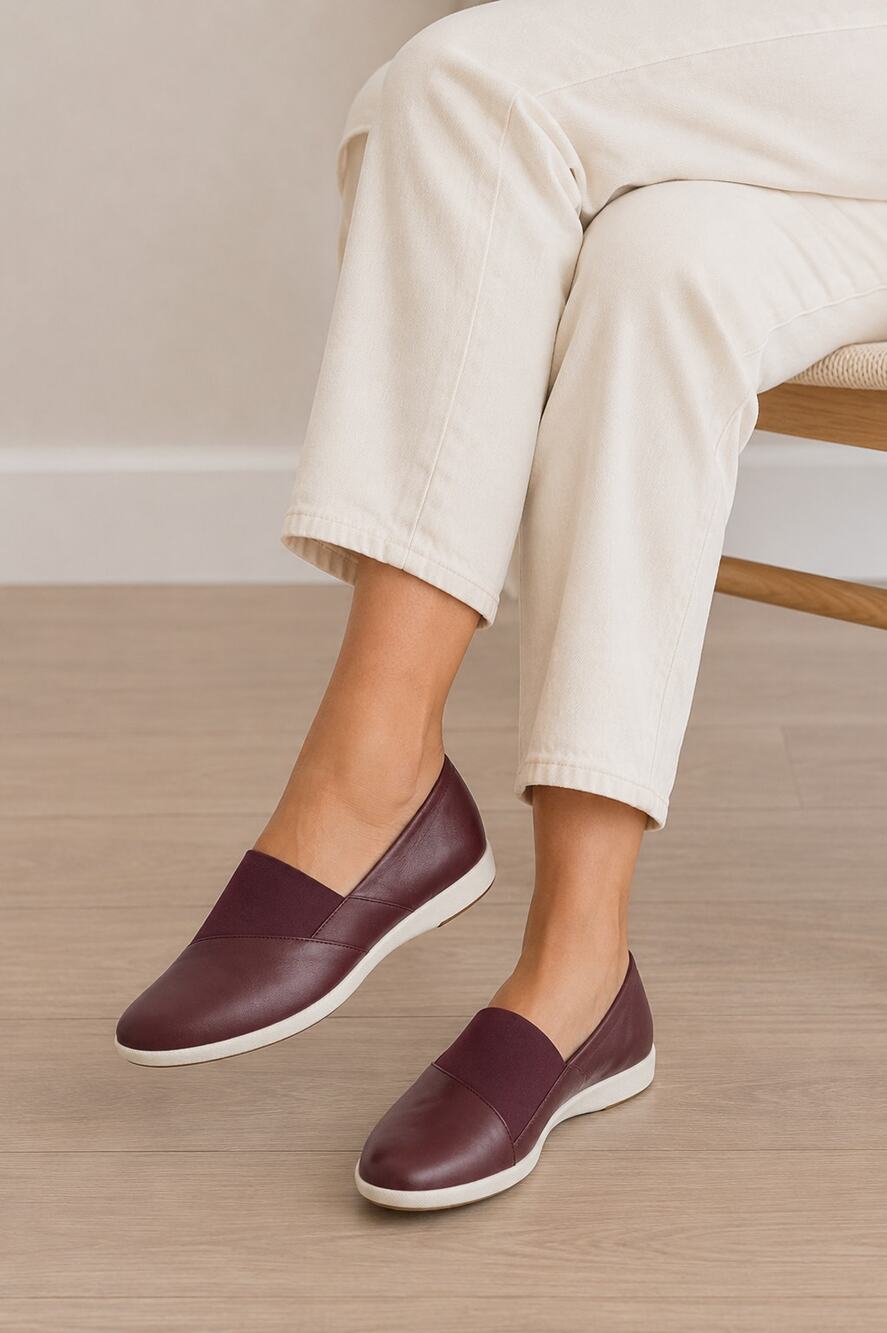 Sava x Softwalk Women's Hana Oxford Flat EU41 Wide